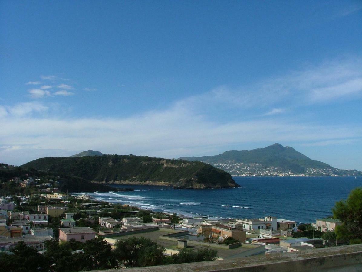 Casa Geltrude Al Porto Procida Exterior foto