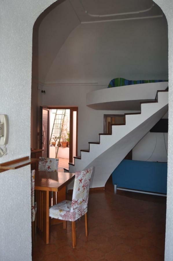 Casa Geltrude Al Porto Procida Exterior foto
