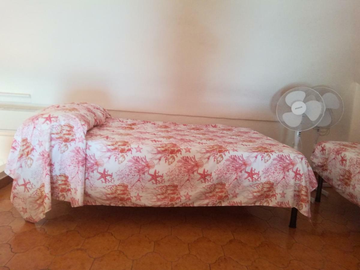 Casa Geltrude Al Porto Procida Exterior foto